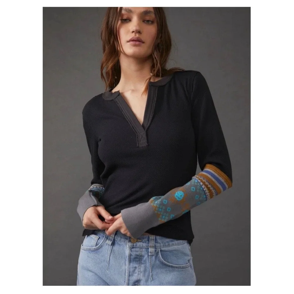 We The Free Free People Black Thermal Waffle Knit Split Neck Top SZ M Winter